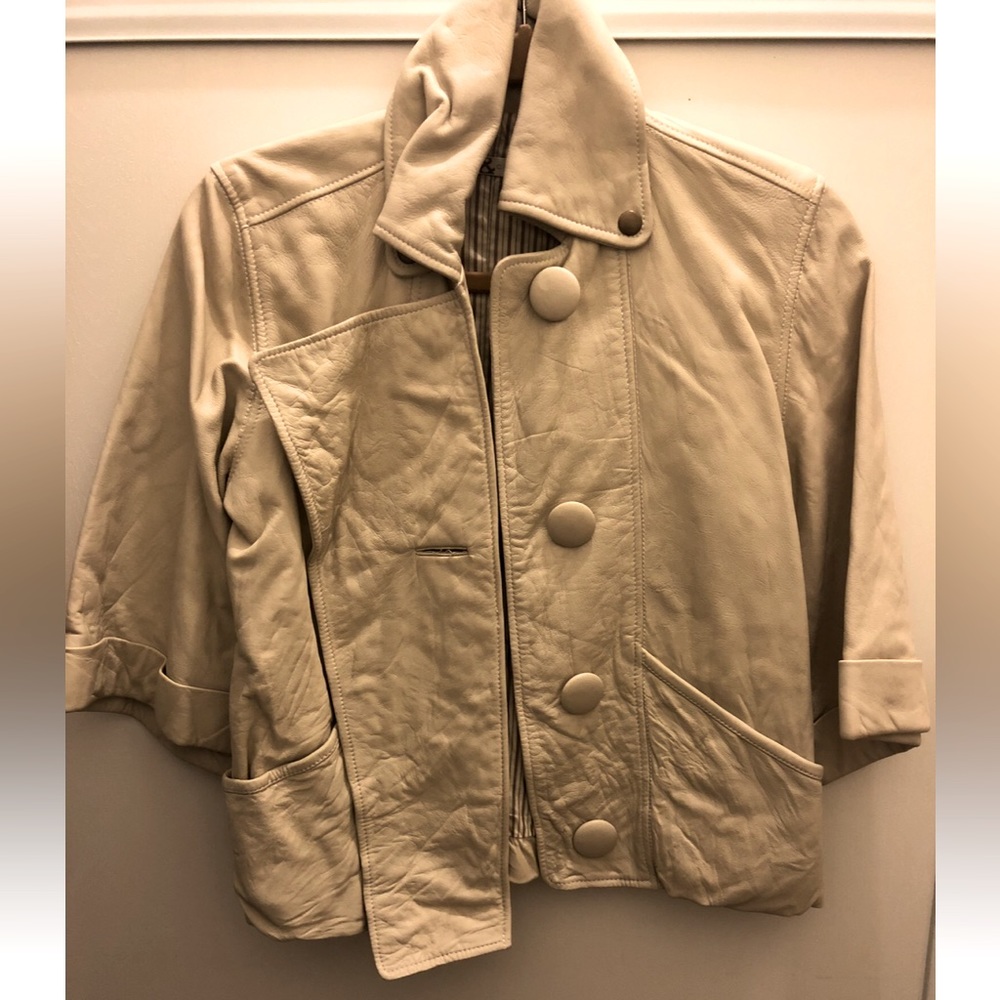 Mike & Chris cropped cream leather jacket in size S
